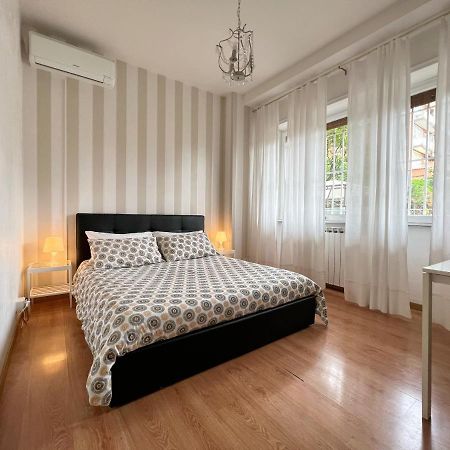 La Petite Sissi Vaticano Roma Apartment ภายนอก รูปภาพ